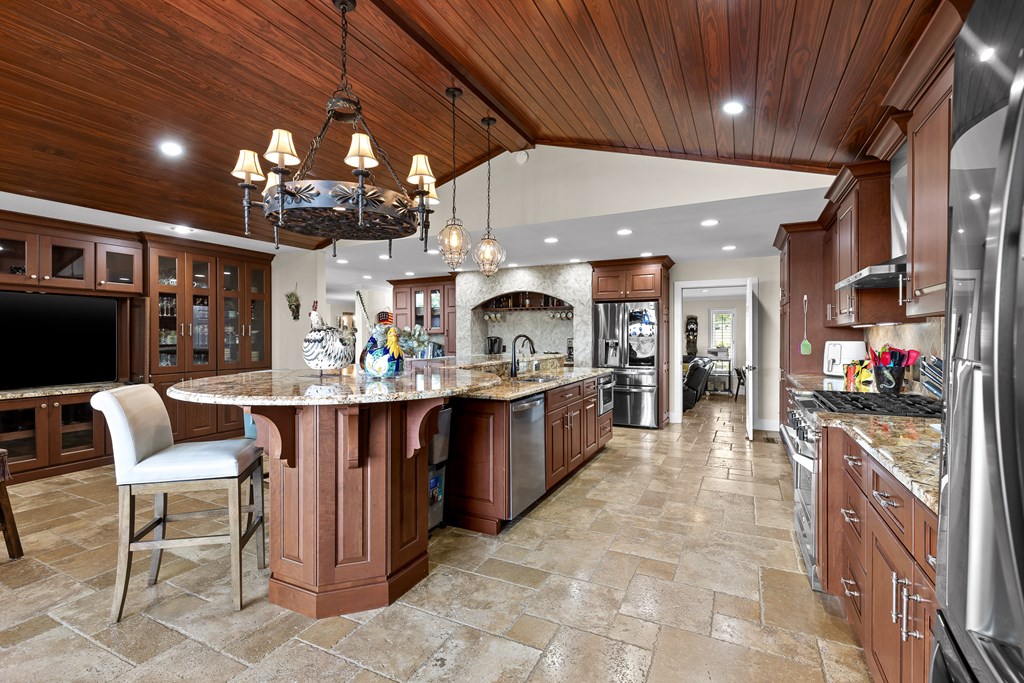 401 Gholdston Drive