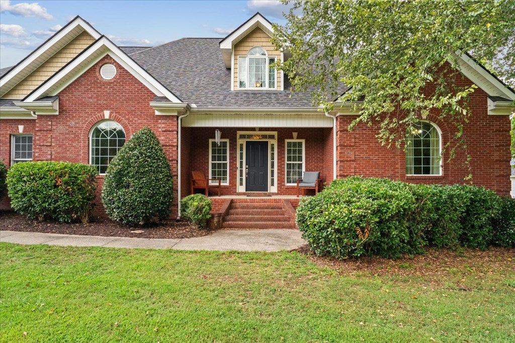 758 Central Way