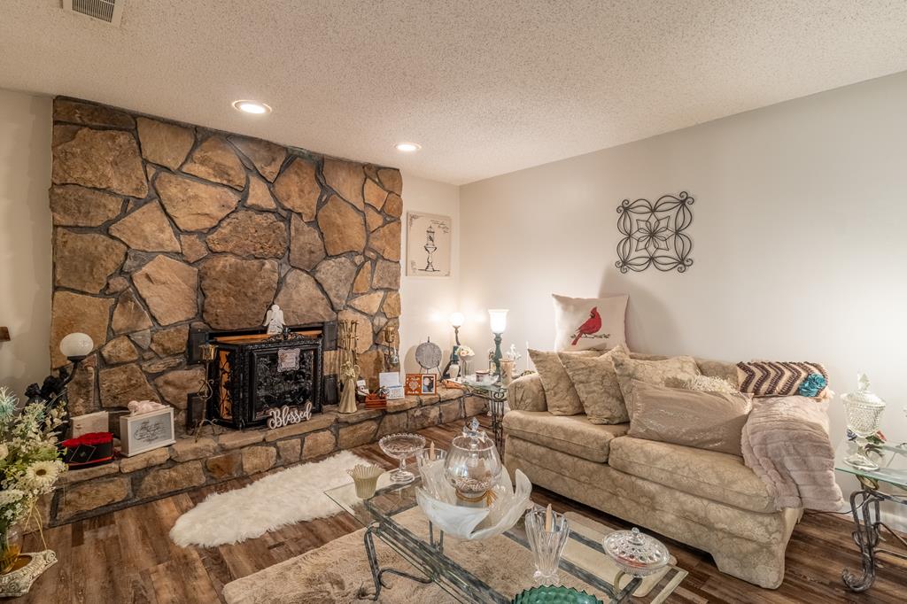 556 Leon Circle