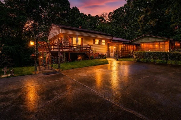 556 LEON CIR, CHATSWORTH, GA 30705 - Image f4fa19b8d1bd69d45154ccfef17033bf/662353754