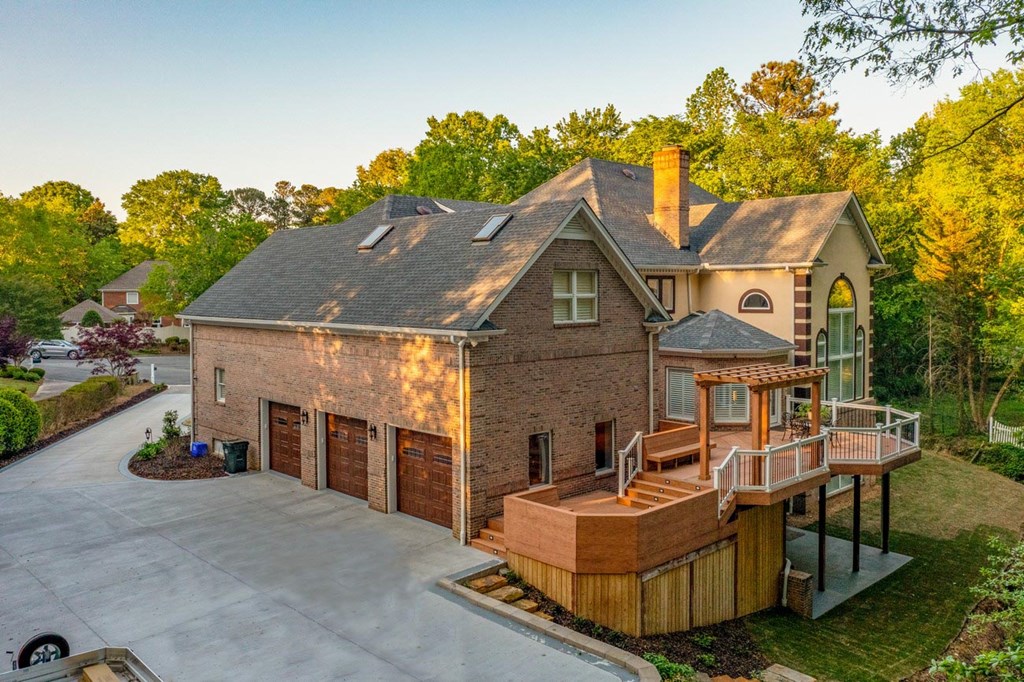 1706 Habersham Way