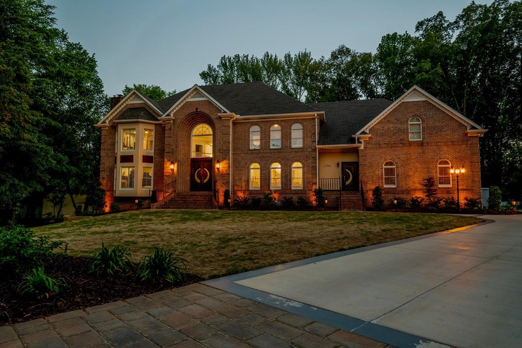 1706 Habersham Way