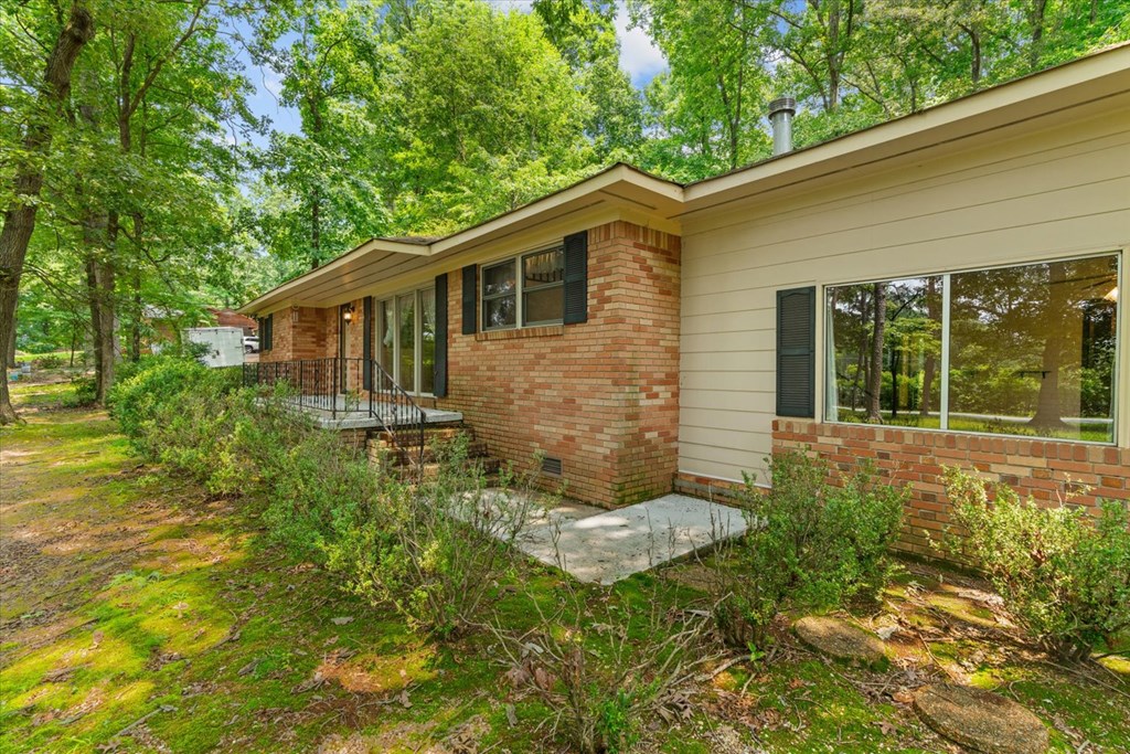 1070 SE Lovers Lane Road