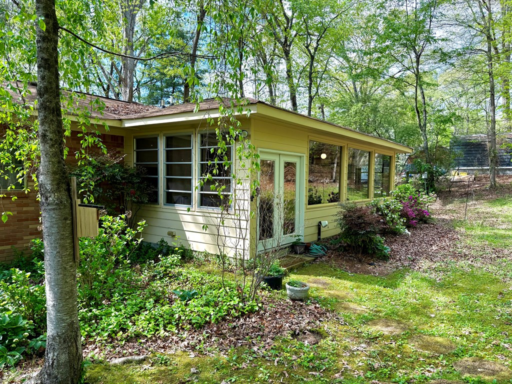 1070 SE Lovers Lane Road