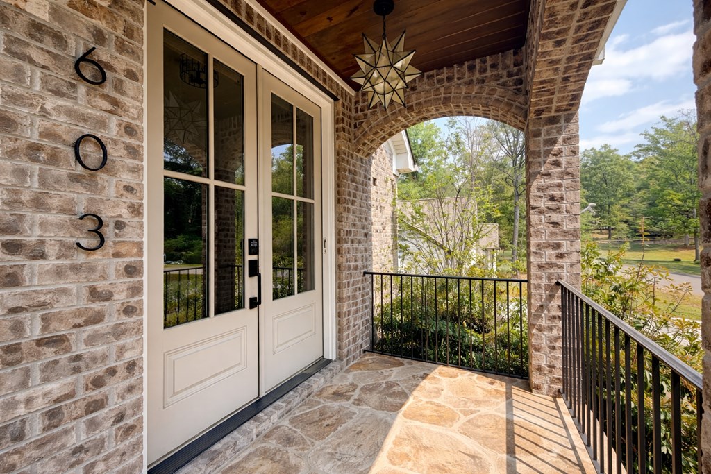 603 W Blue Springs Drive