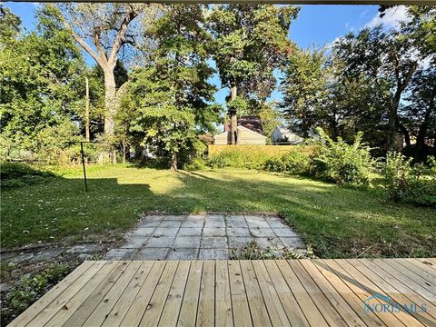 Tiny photo for 3420 Goddard Road, Toledo, OH 43606 (MLS # 6136440)