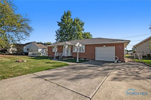 Tiny photo for 228 Ohio Avenue, Tiffin, OH 44883 (MLS # 6136717)