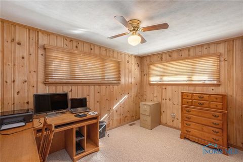 Tiny photo for 228 Ohio Avenue, Tiffin, OH 44883 (MLS # 6136717)