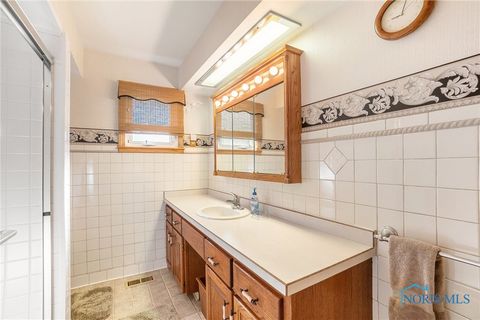 Tiny photo for 228 Ohio Avenue, Tiffin, OH 44883 (MLS # 6136717)