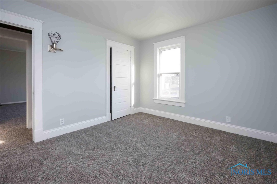 118 S Wood Street, Fremont, Ohio image 17