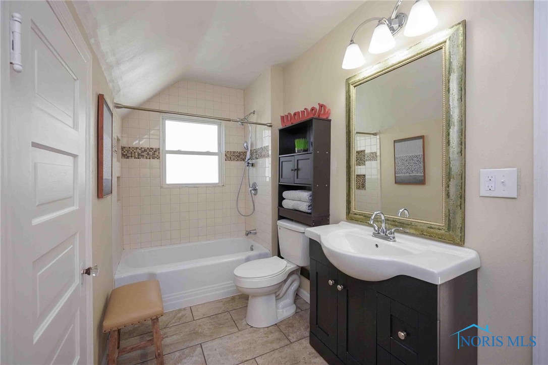 118 S Wood Street, Fremont, Ohio image 11