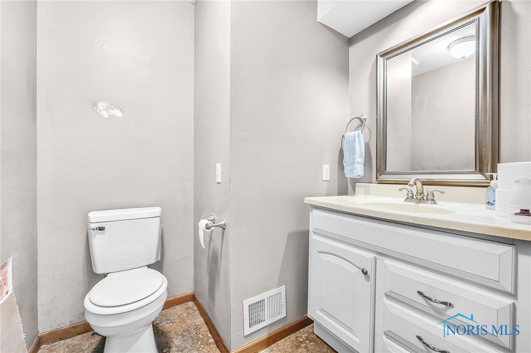 7195 Twin Lakes Road, Perrysburg, Ohio image 26