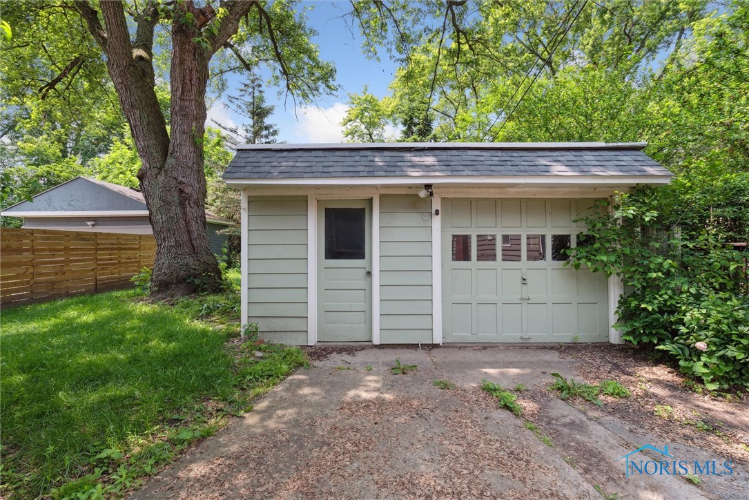 3643 Kershaw Avenue, Toledo, Ohio image 33