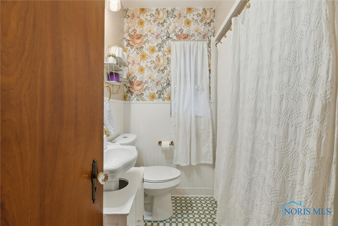 3643 Kershaw Avenue, Toledo, Ohio image 25