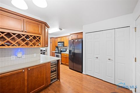 Tiny photo for 6409 Madison Cove Court #3, Sylvania, OH 43560 (MLS # 6136892)
