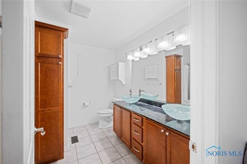 Tiny photo for 6409 Madison Cove Court #3, Sylvania, OH 43560 (MLS # 6136892)