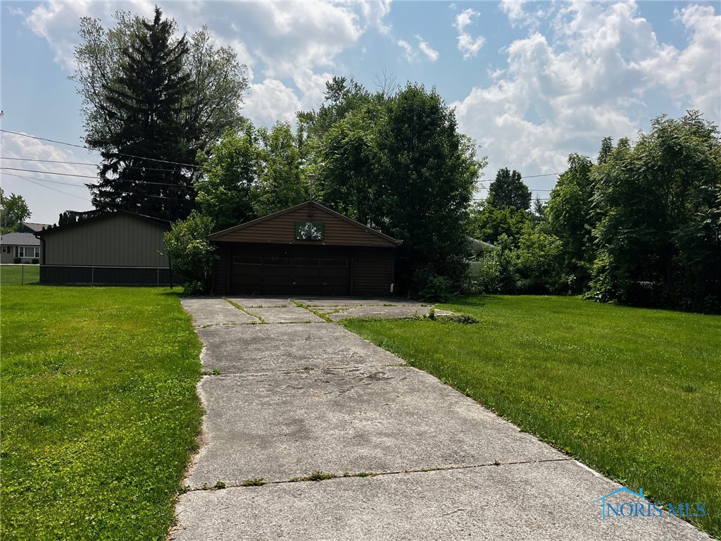 5433 Brophy Drive, Toledo, Ohio image 4