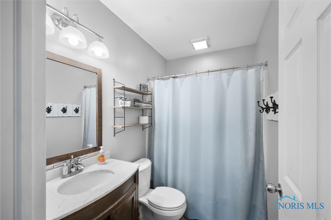 3412 Queenswood Boulevard, Toledo, Ohio image 31