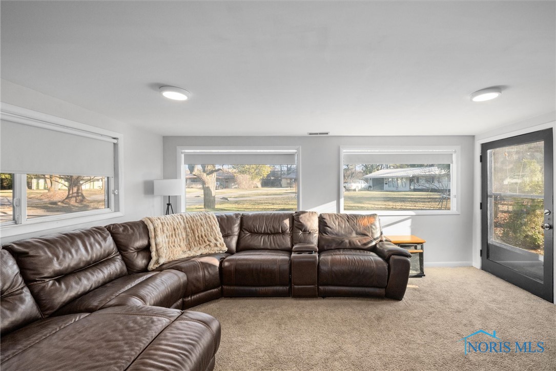 3412 Queenswood Boulevard, Toledo, Ohio image 22