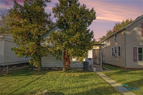 Tiny photo for 570 Orchard Street, Toledo, OH 43609 (MLS # 6136400)