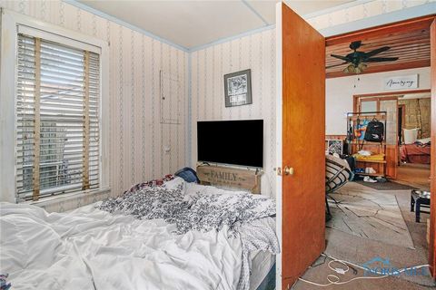 Tiny photo for 570 Orchard Street, Toledo, OH 43609 (MLS # 6136400)