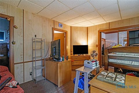 Tiny photo for 570 Orchard Street, Toledo, OH 43609 (MLS # 6136400)