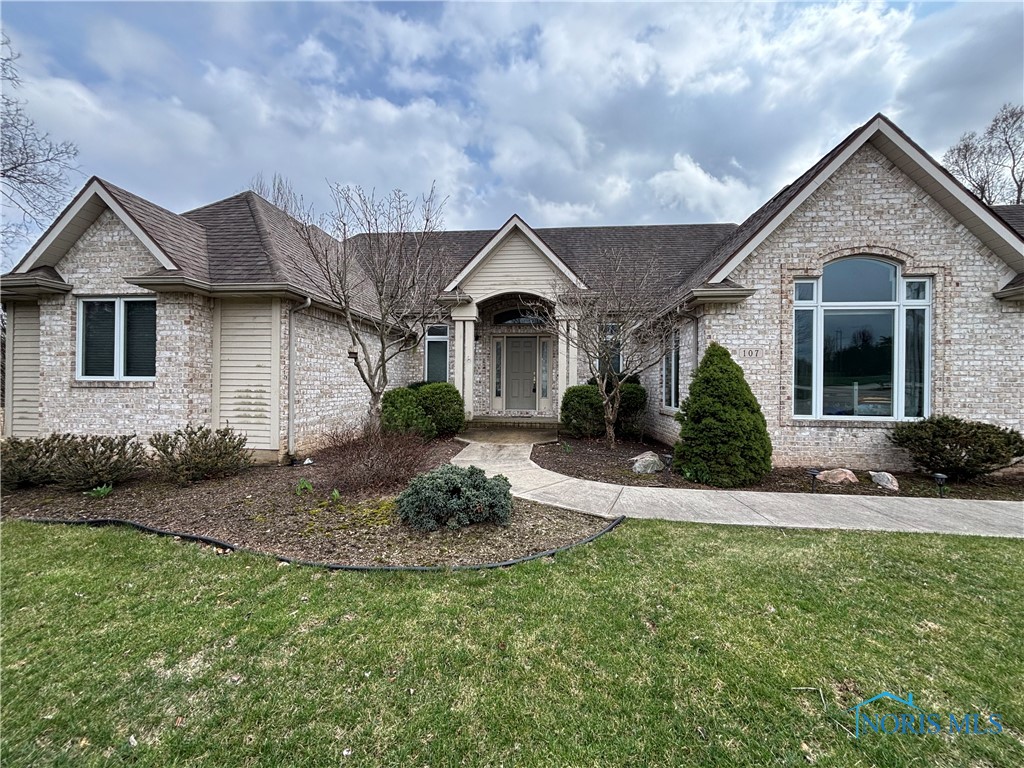 107 Deerfield Circle, Bryan, Ohio image 2