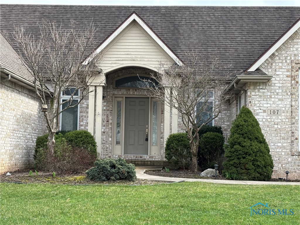 107 Deerfield Circle, Bryan, Ohio image 3