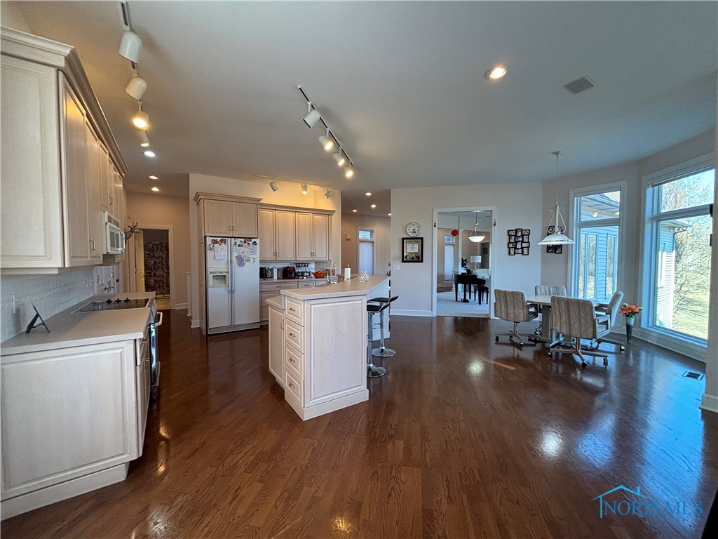 107 Deerfield Circle, Bryan, Ohio image 24