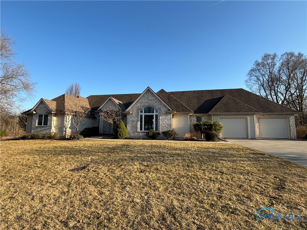 107 Deerfield Circle, Bryan, Ohio image 1