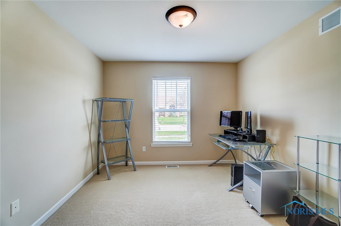 8971 N Park Lake Circle, Sylvania, Ohio image 33