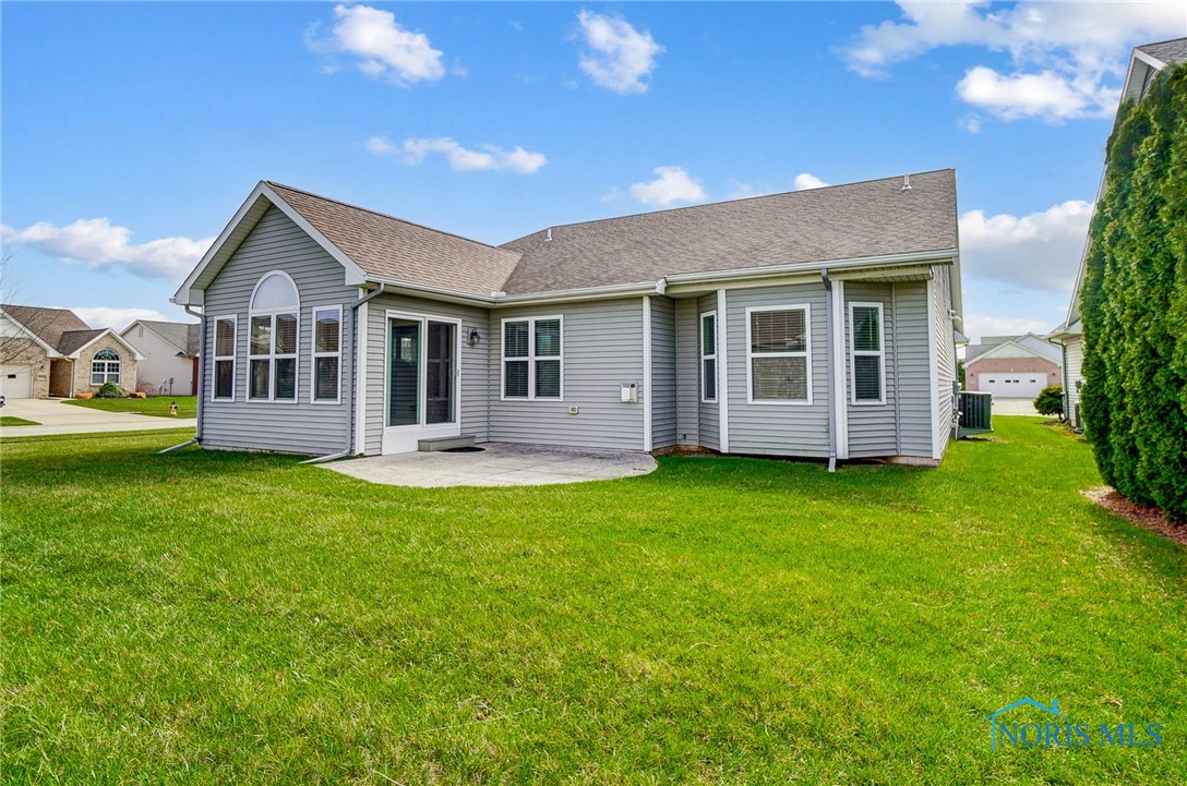 8971 N Park Lake Circle, Sylvania, Ohio image 44