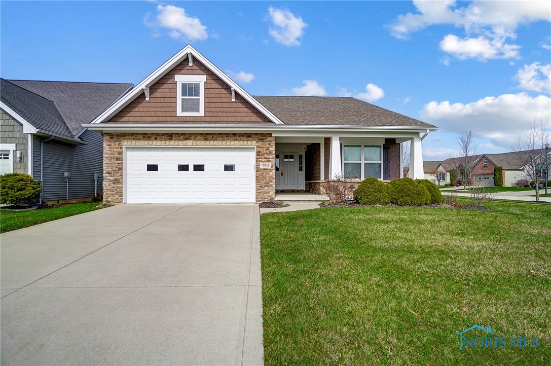 8971 N Park Lake Circle, Sylvania, Ohio image 1