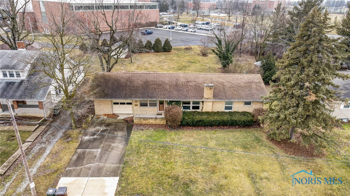 409 W Elm Street, Bluffton, Ohio image 2