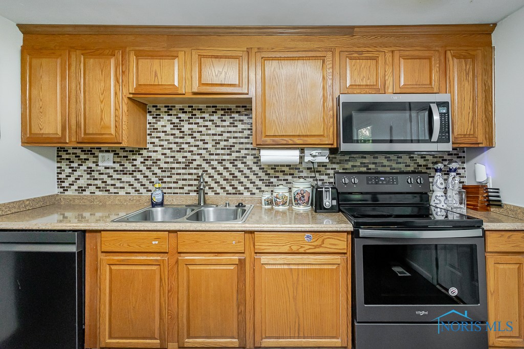 4638 Vallejo Drive, Toledo, Ohio image 12