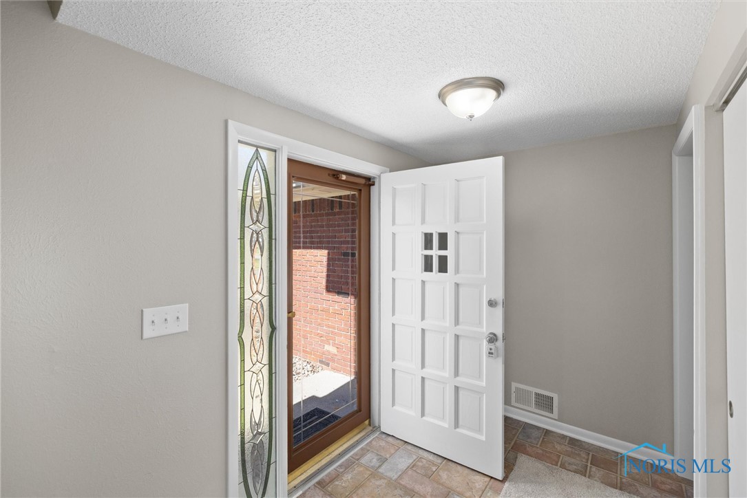5904 Fleming Drive, Toledo, Ohio image 5