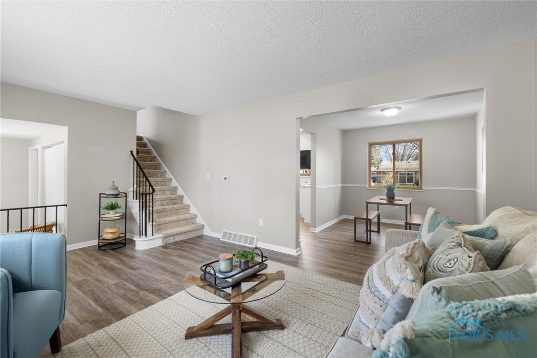 5904 Fleming Drive, Toledo, Ohio image 8