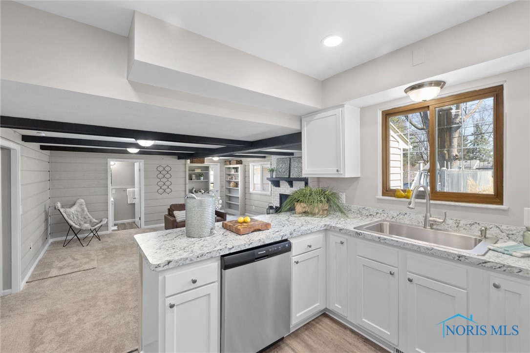 5904 Fleming Drive, Toledo, Ohio image 15