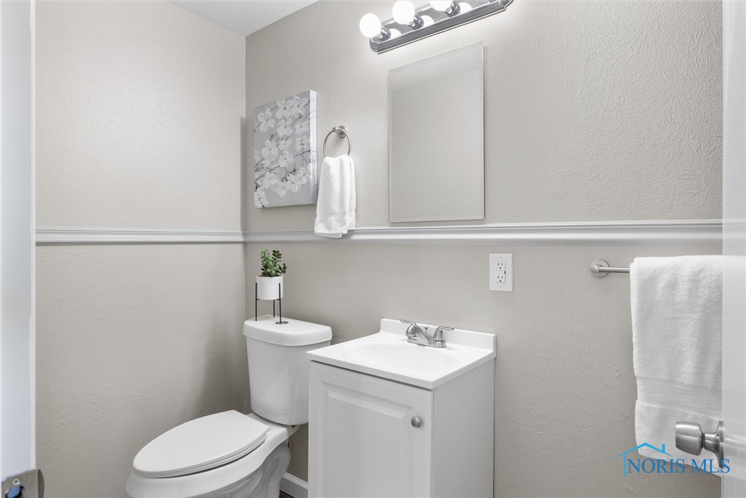 5904 Fleming Drive, Toledo, Ohio image 21