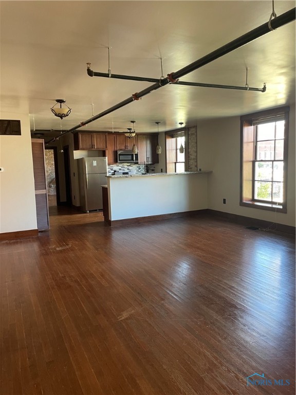 Findlay, Ohio 45840, United States, 2 Bedrooms Bedrooms, ,2 BathroomsBathrooms,Residential,Coming Soon,220973