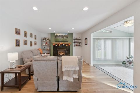 Tiny photo for 831 Whitehorse Court, Perrysburg, OH 43551 (MLS # 6136766)