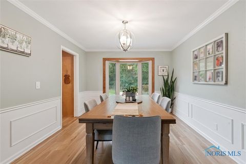 Tiny photo for 831 Whitehorse Court, Perrysburg, OH 43551 (MLS # 6136766)
