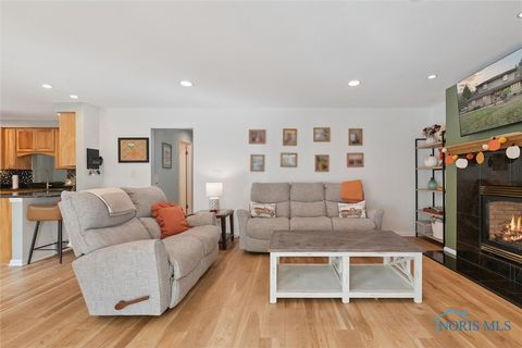 Tiny photo for 831 Whitehorse Court, Perrysburg, OH 43551 (MLS # 6136766)