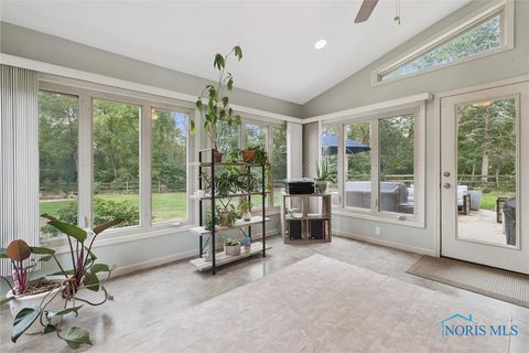 Tiny photo for 831 Whitehorse Court, Perrysburg, OH 43551 (MLS # 6136766)