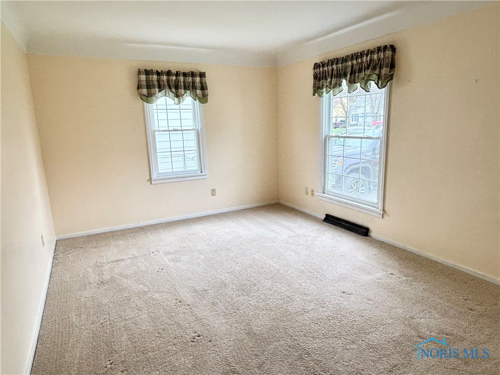 526 Clifton Boulevard, Toledo, Ohio image 4