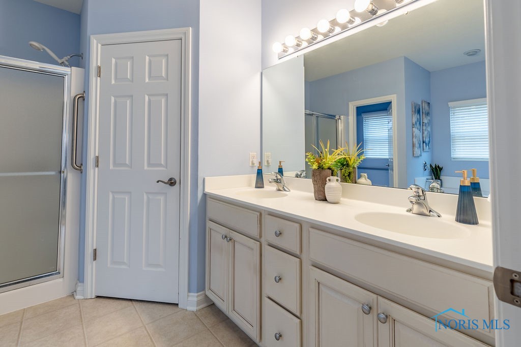 9564 Captiva Drive, Sylvania, Ohio image 38