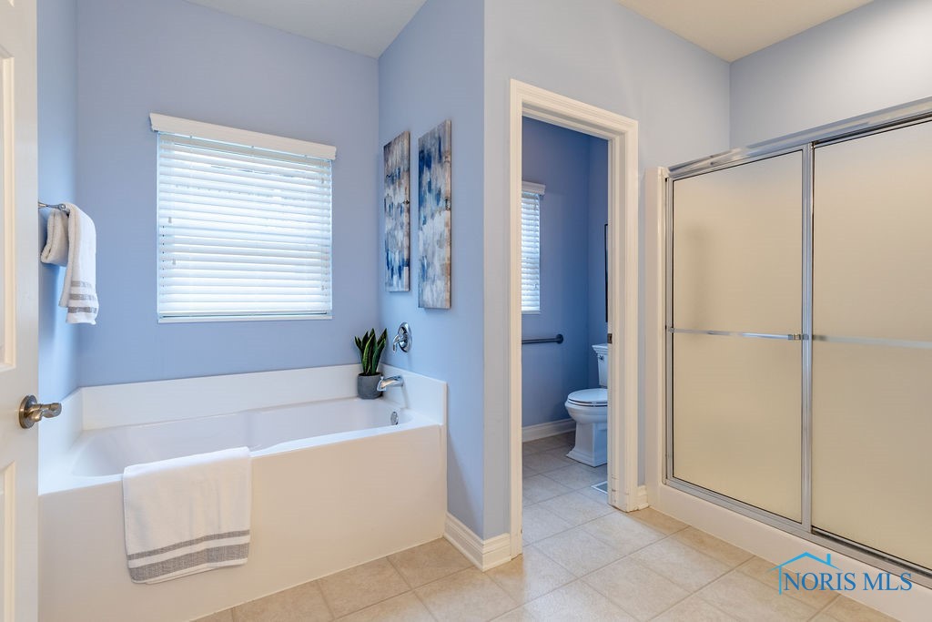 9564 Captiva Drive, Sylvania, Ohio image 37
