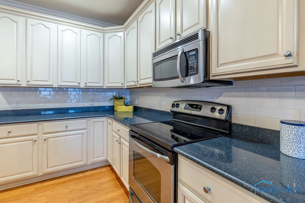 9564 Captiva Drive, Sylvania, Ohio image 15