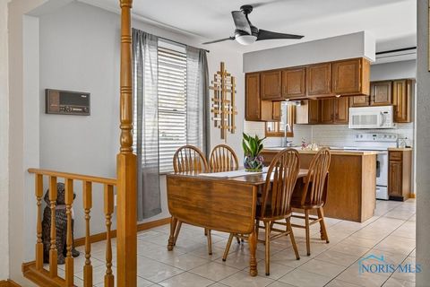 Tiny photo for 541 Fairfield Park Drive, Maumee, OH 43537 (MLS # 6136965)