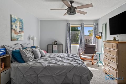 Tiny photo for 541 Fairfield Park Drive, Maumee, OH 43537 (MLS # 6136965)